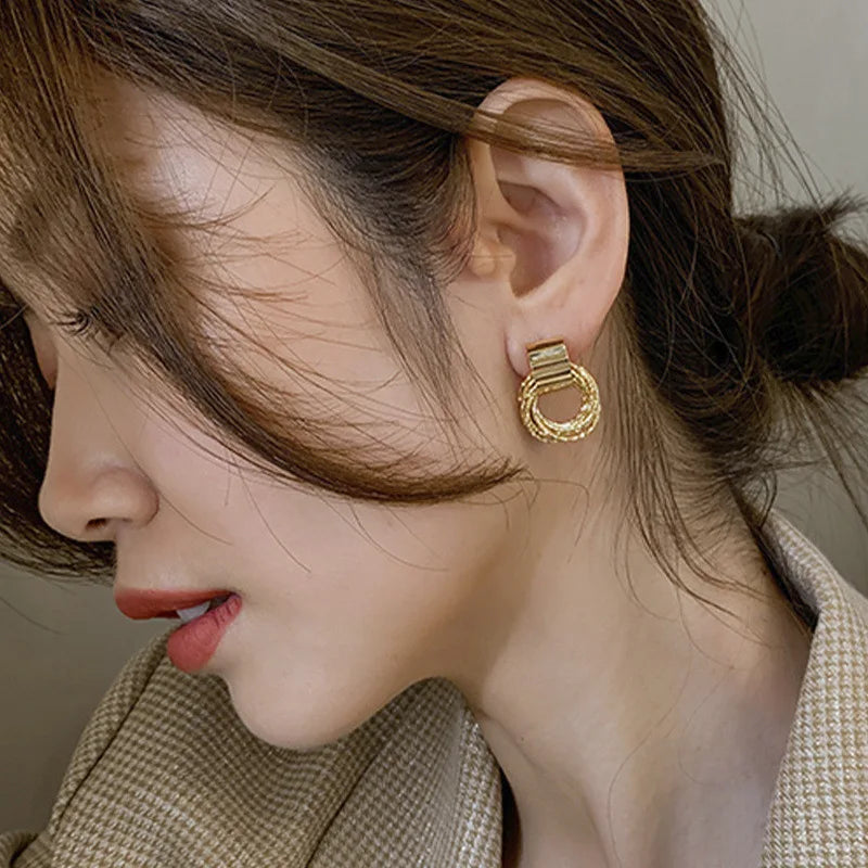 Retro Metal Gold Color Multiple Small Circle Stud Earrings for Women Korean Jewelry Fashion Wedding Party Earrings Jewelry Gift