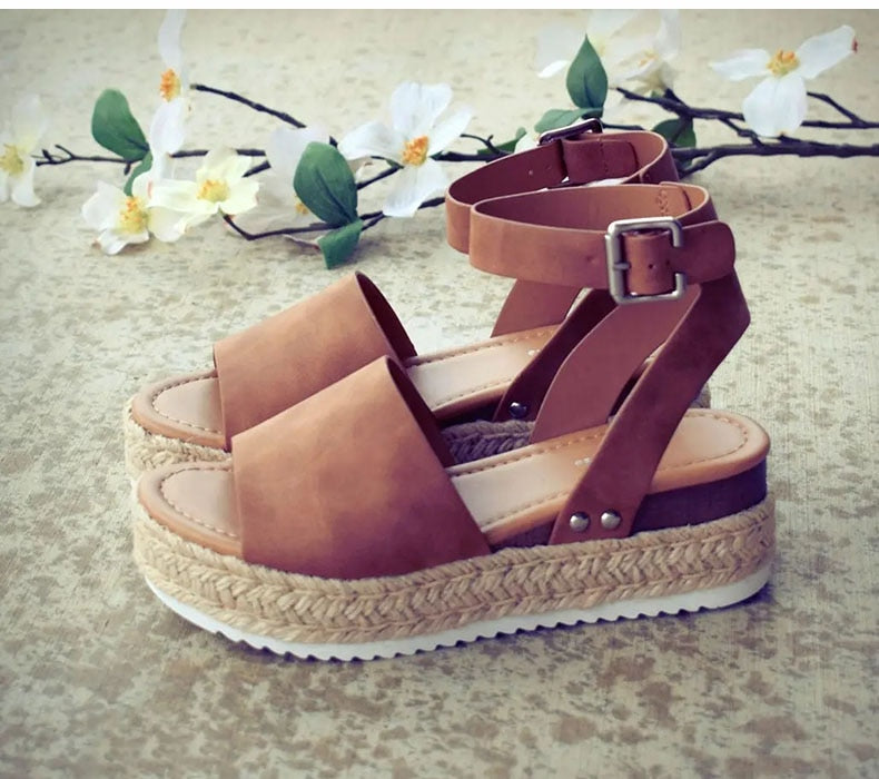 Simple Styled Platform Sandals