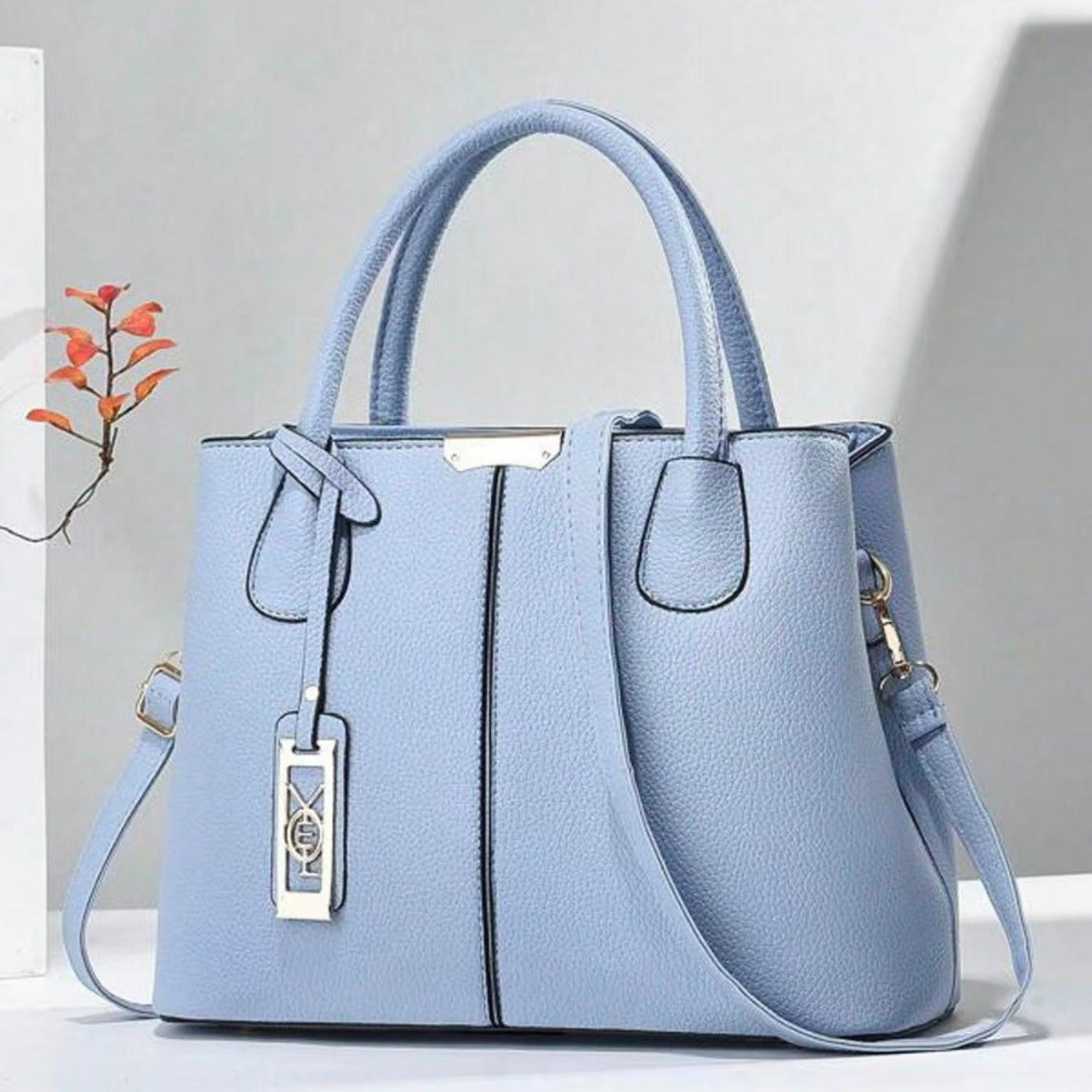 One-shoulder Crossbody Iron Pendant Decorative Large Capacity Handbag