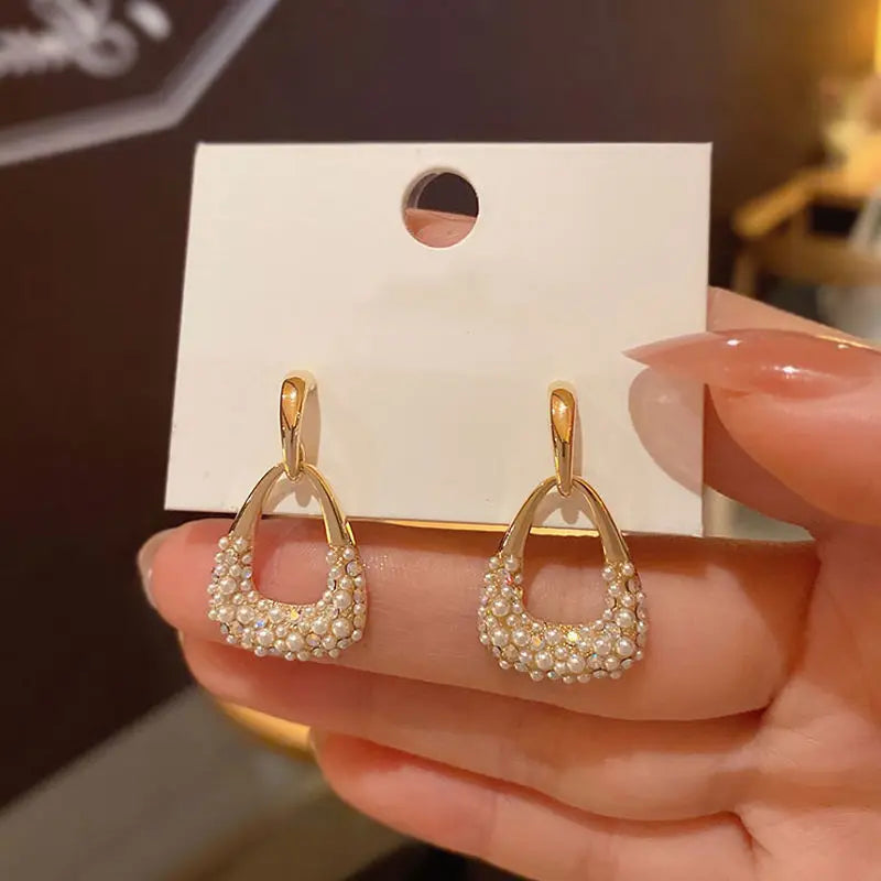 2024 Korean New Simple Temperament Circle Pearl Earrings Fashion Small Versatile Earrings Women's Jewelry